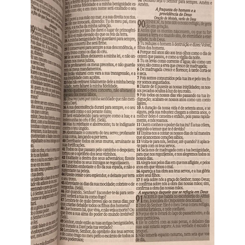 Kit 2 Bíblias Sagrada Tamanho Grande com Harpa Palavras de Jesus em Vermelho Capa Dura (Kit 58)